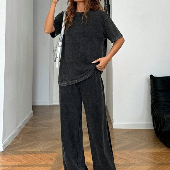 Black Casual Women's Crew Neck Short Sleeve Straight Leg Pants - Picture 3 of 6